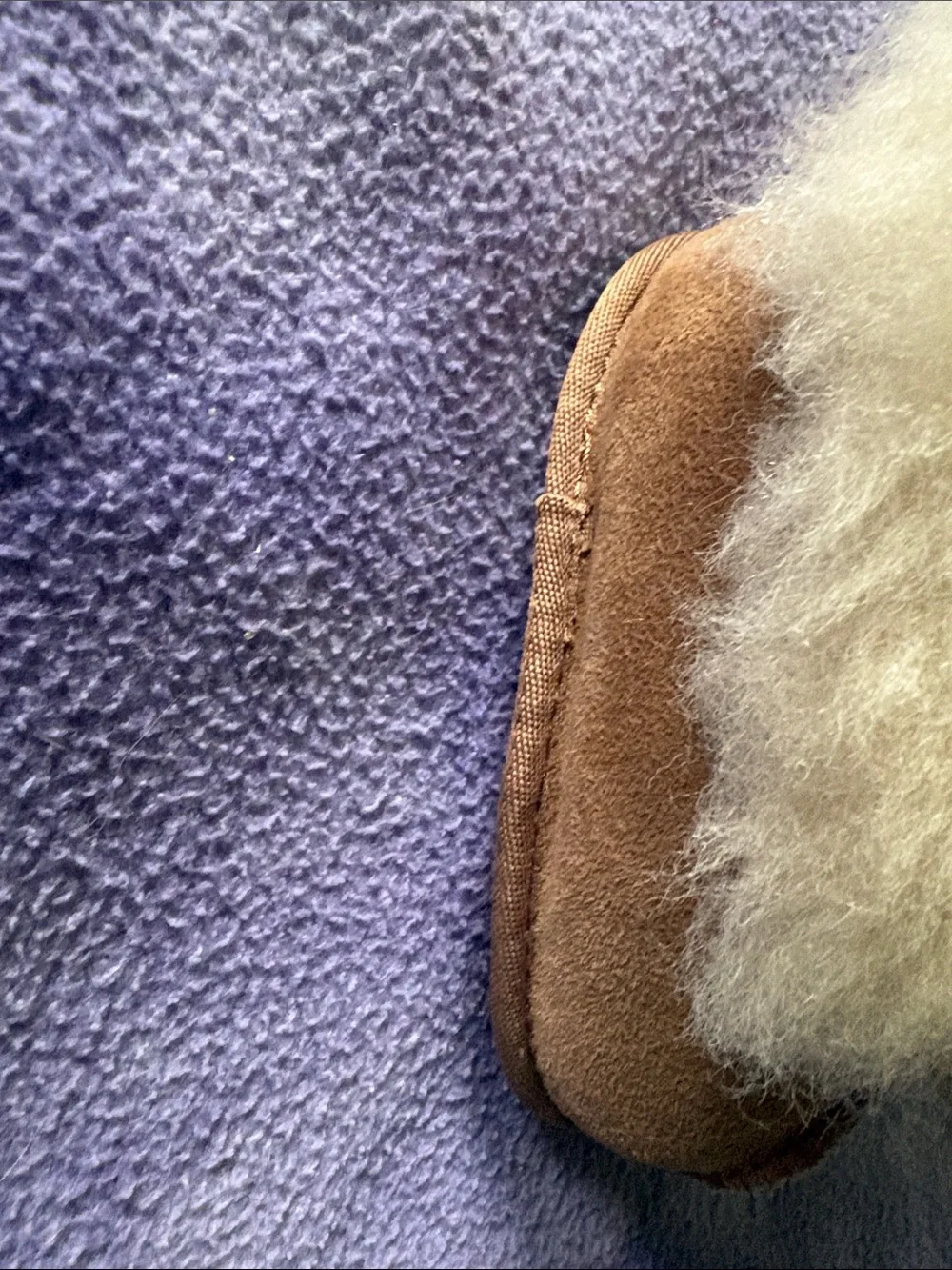 Cloud nine infant booties with sheepskin lining